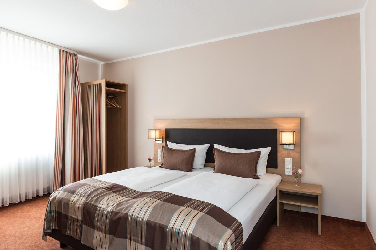 Hotel Sarah Heinsberg  Ngoại thất bức ảnh